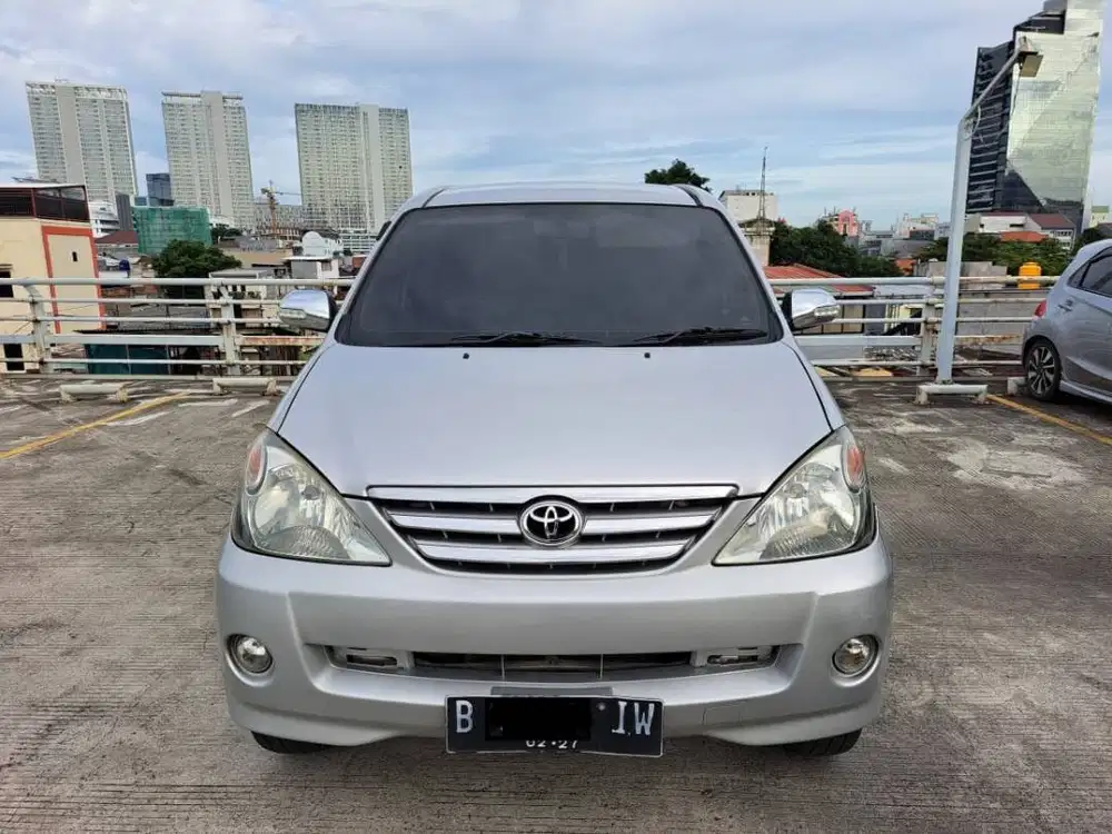 Dijual Cepat! Toyota Avanza 2004 G Manual – Silver