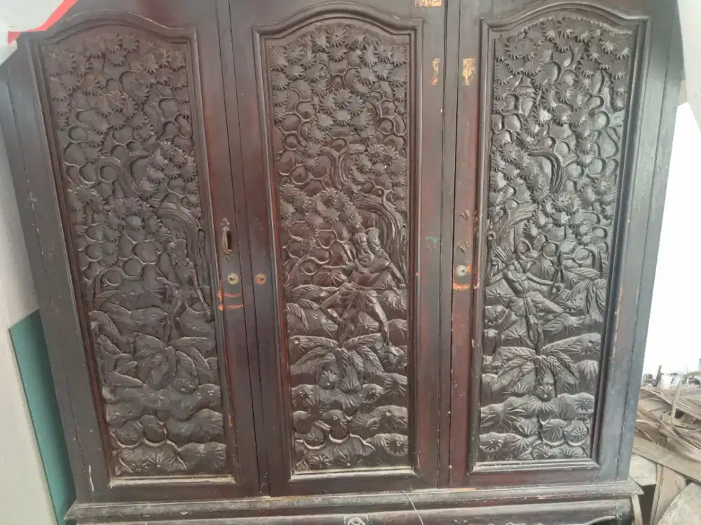 Jual lemari ukuran pintu 3 jati