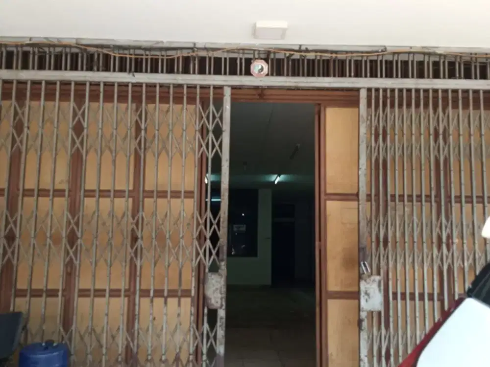 Bangunan Ruko Komersil Lokasi Strategis Siap Usaha di Krekot Pasar Baru Jakarta Pusat