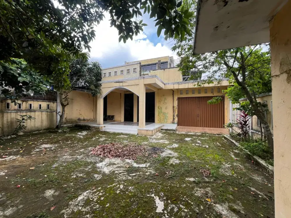 Dijual Rumah + Kavling luas 650m2, 3 Lantai, 3 Kamar Tidur, Area Commercial, Cocok dijadikan Tempat Usaha Kuliner/Tempat Wisata di Wanayasa Purwakarta