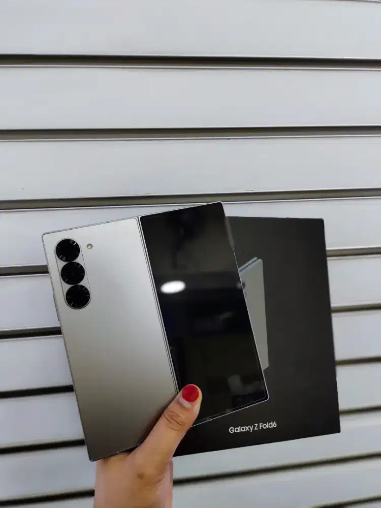Z FOLD 6 12/512 SILVER SECOND SEIN