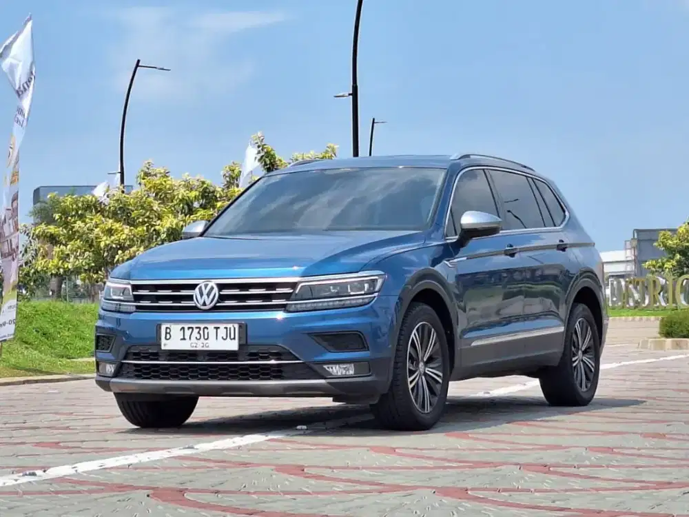 Volkswagen Tiguan 1.4 Tsi Automatic 2019 Bensin Biru Metalik