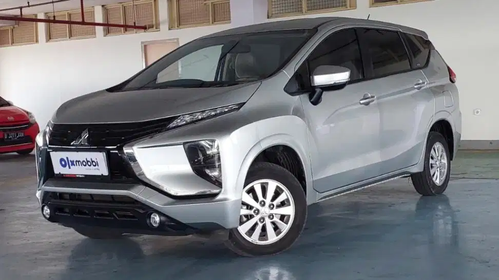 TDP 8,JT Mitsubishi Xpander 1.5 GLS Bensin-AT Silver 2020