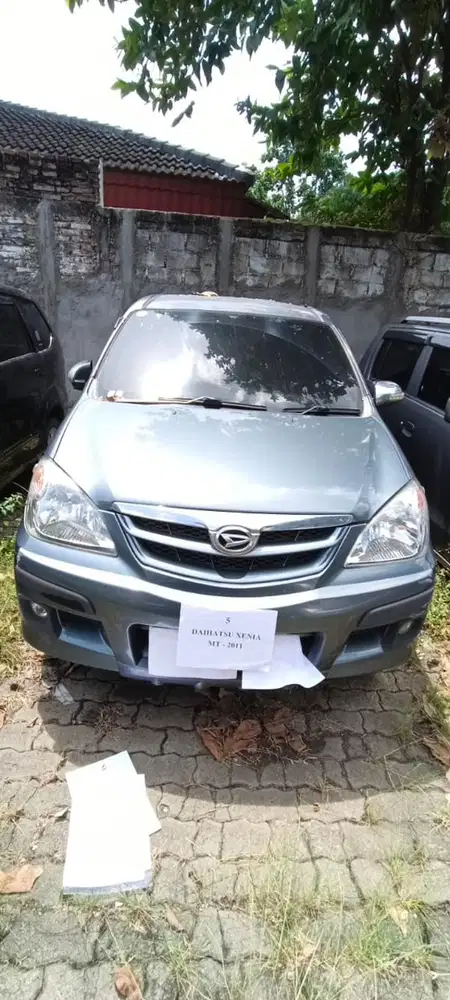 Daihatsu Xenia 2011 Bensin MT