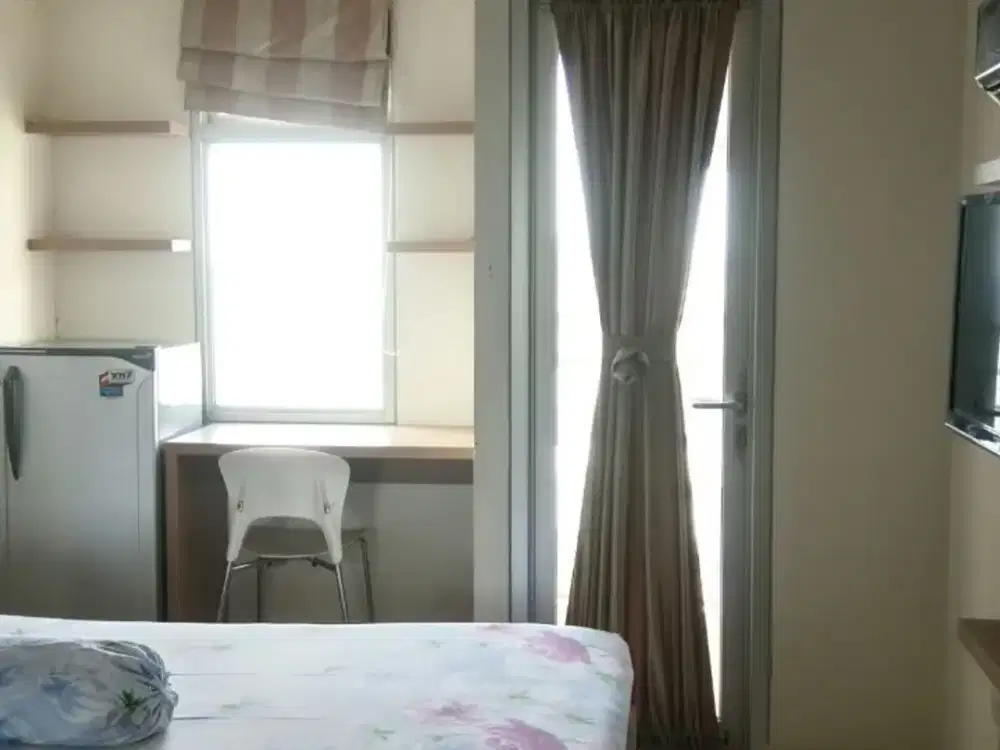 ready unit apartemen green lake sunter,tower southern,tipe studio furnished,view danau,luas 20