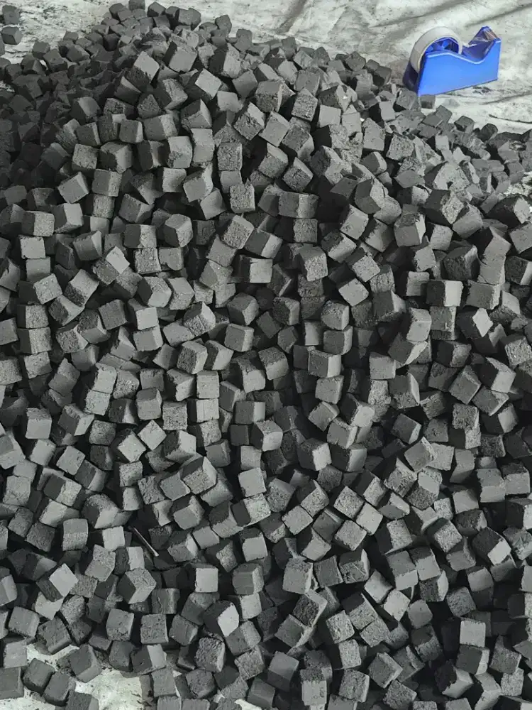 Arang briket untuk bakaran jagung sate dll