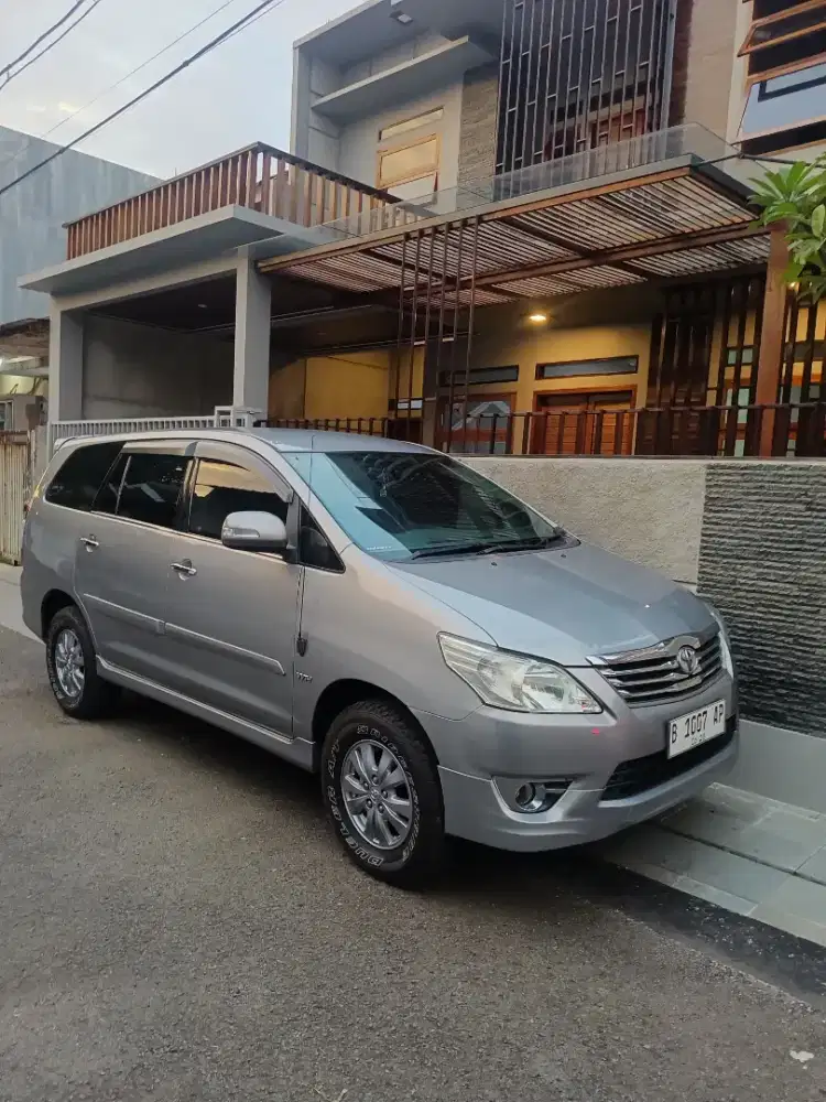 innova 2010 tipe v luxury