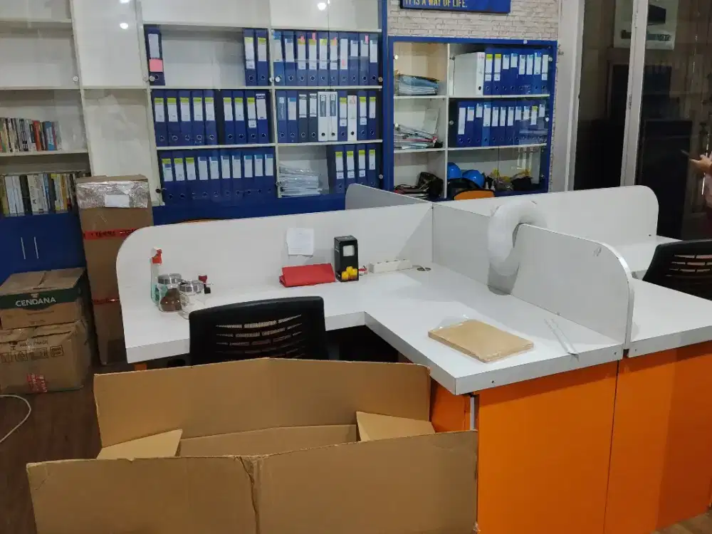 DIJUAL MEJA KANTOR BEKAS KONDISI BARU