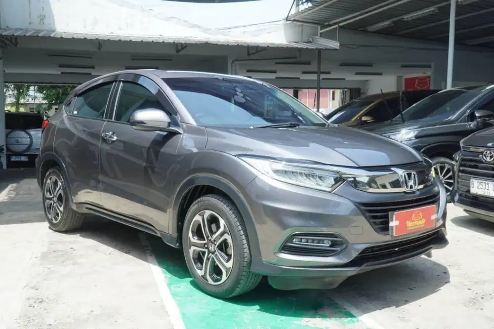 Honda HRV 1.5 SE CVT tahun 2020 Abu abu grey HR-V Matic AT DP minim