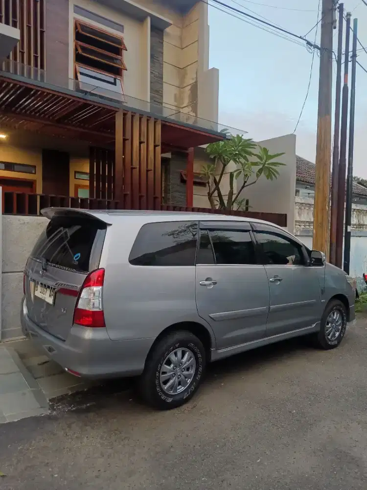 innova 2010 tipe v luxury