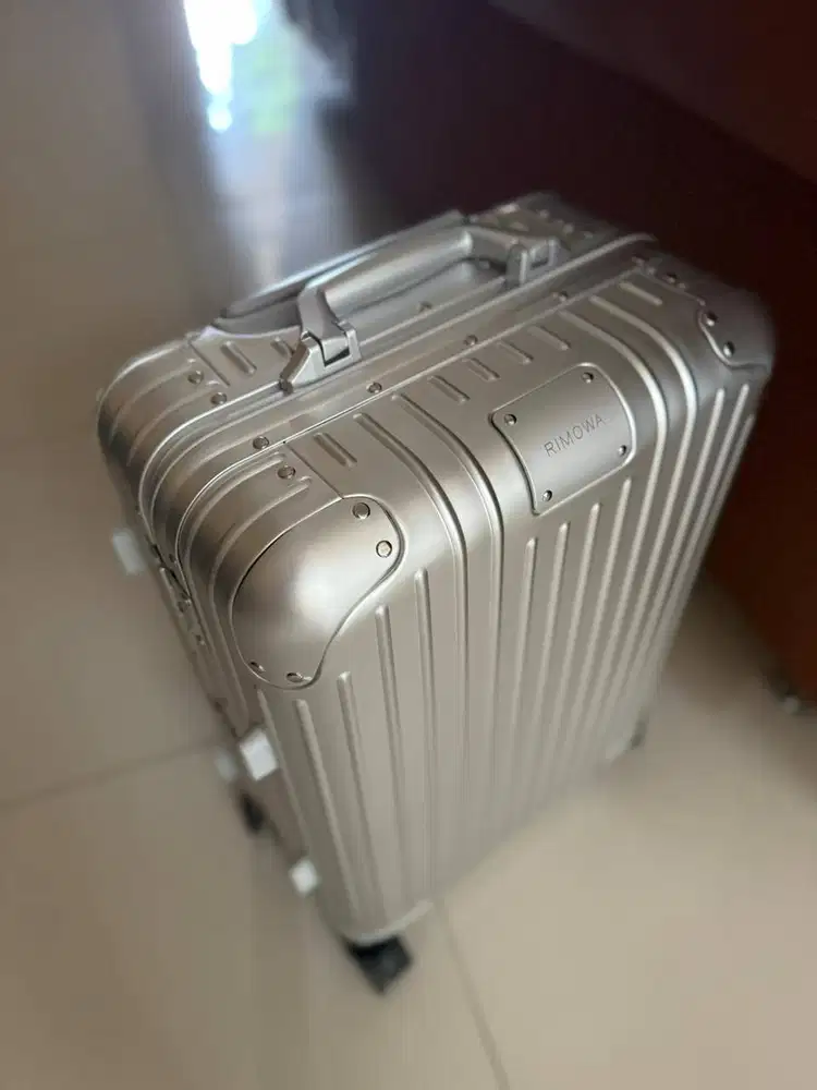 RIMOWA Premium 1:1 - Edisi Aluminium Alloy Cabin Size 21”