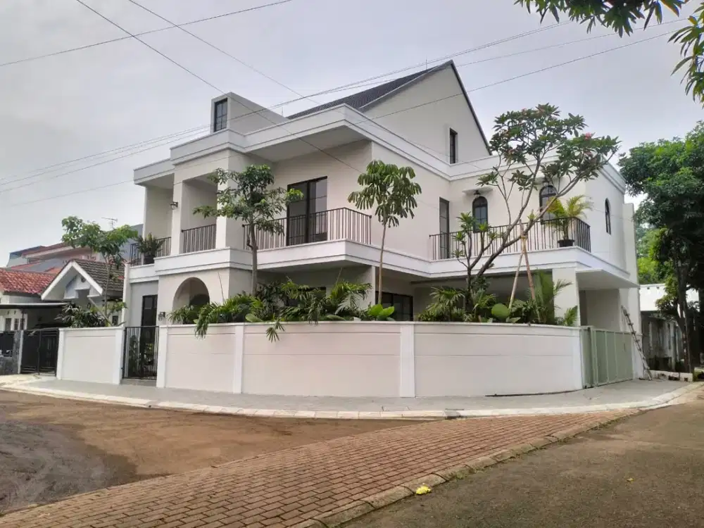 Dijual Rumah Baru di Kencana Loka BSD CITY