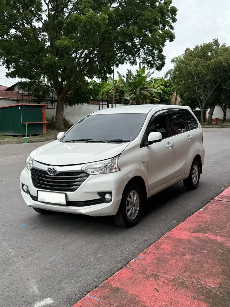 TOYOTA AVANZA 1.3 E AT 2017