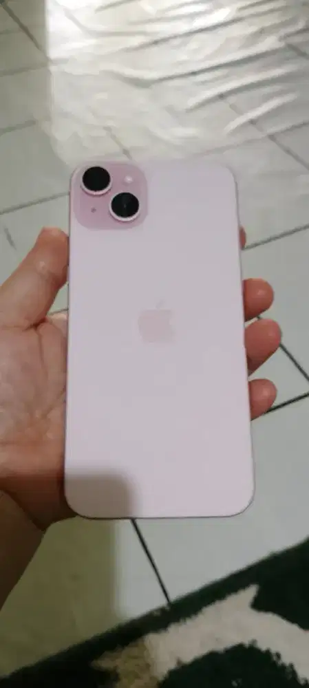 iPhone 15 plus garansi ibox
