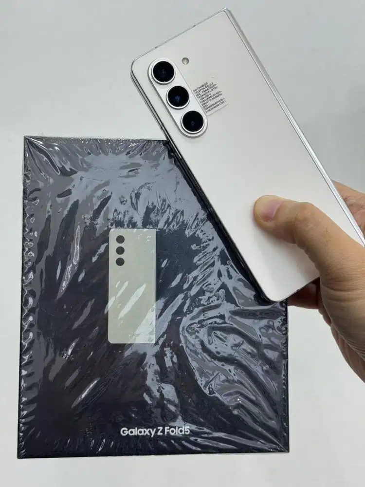 Samsung Z Fold 5 5G Cream 12/512Gb (SEIN)