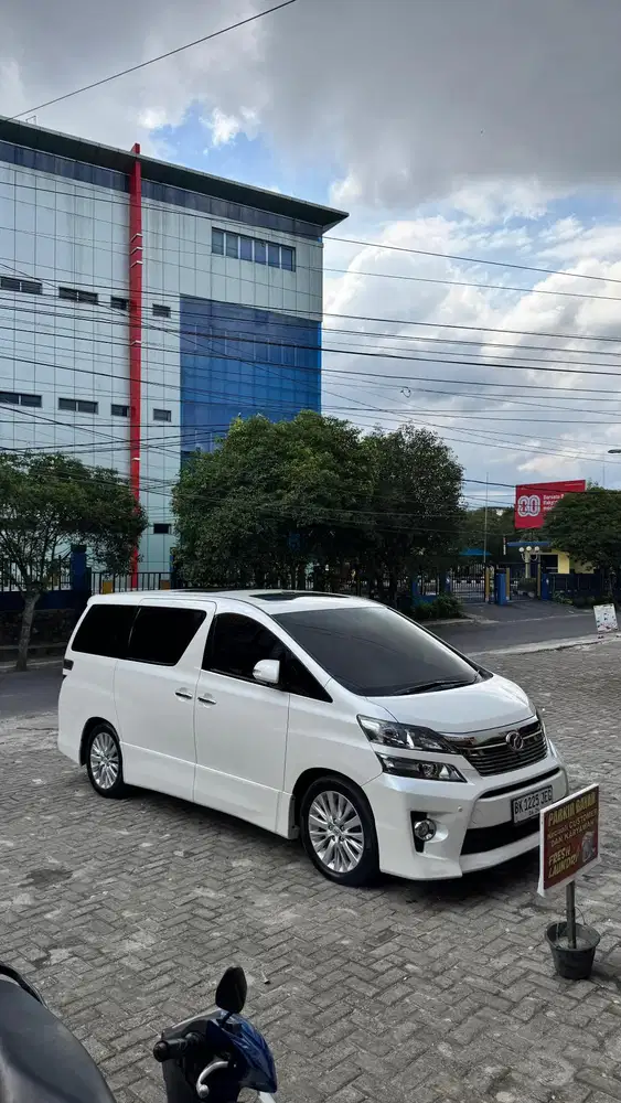 Toyota Alphard 2014 Bensin