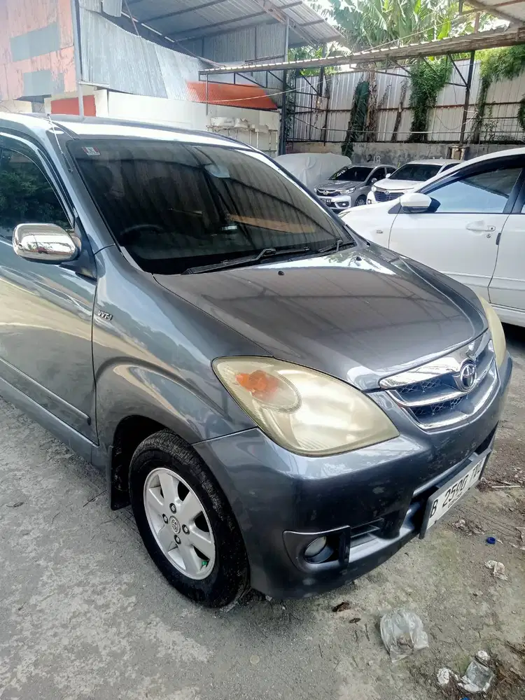 Toyota Avanza 1.3 G AT 2010