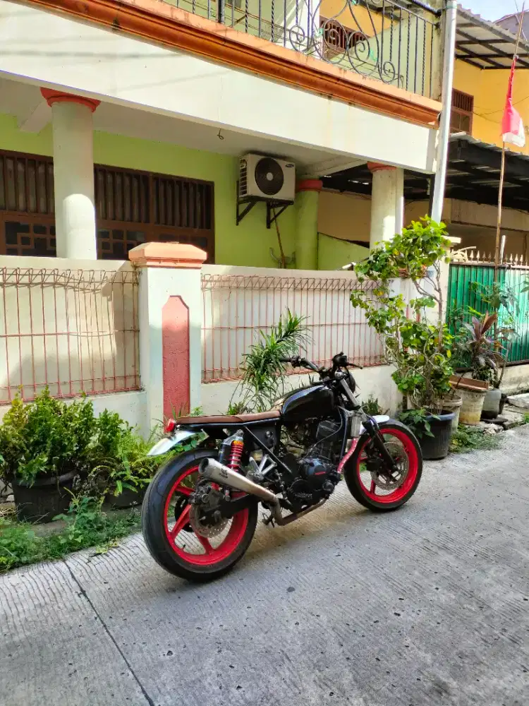 turun harga jual cepat cbr 250r 2011 custom nego sejadinya