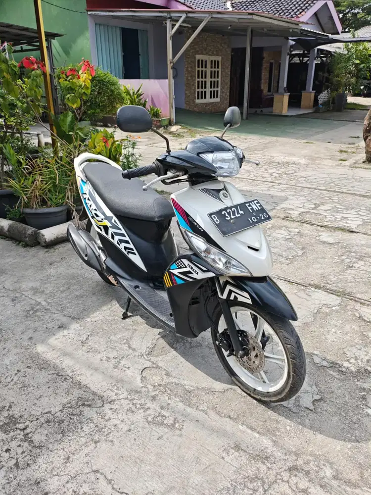 1 unit .. yamaha mio j