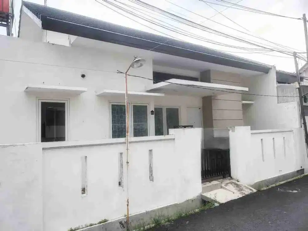 Rumah Tanahmas Minimalis Modern Siap Pakai Dekat Tengah Kota Semarang