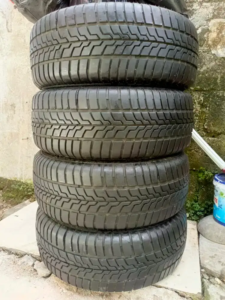 BAN 195/45 R20 FORCEUM D700