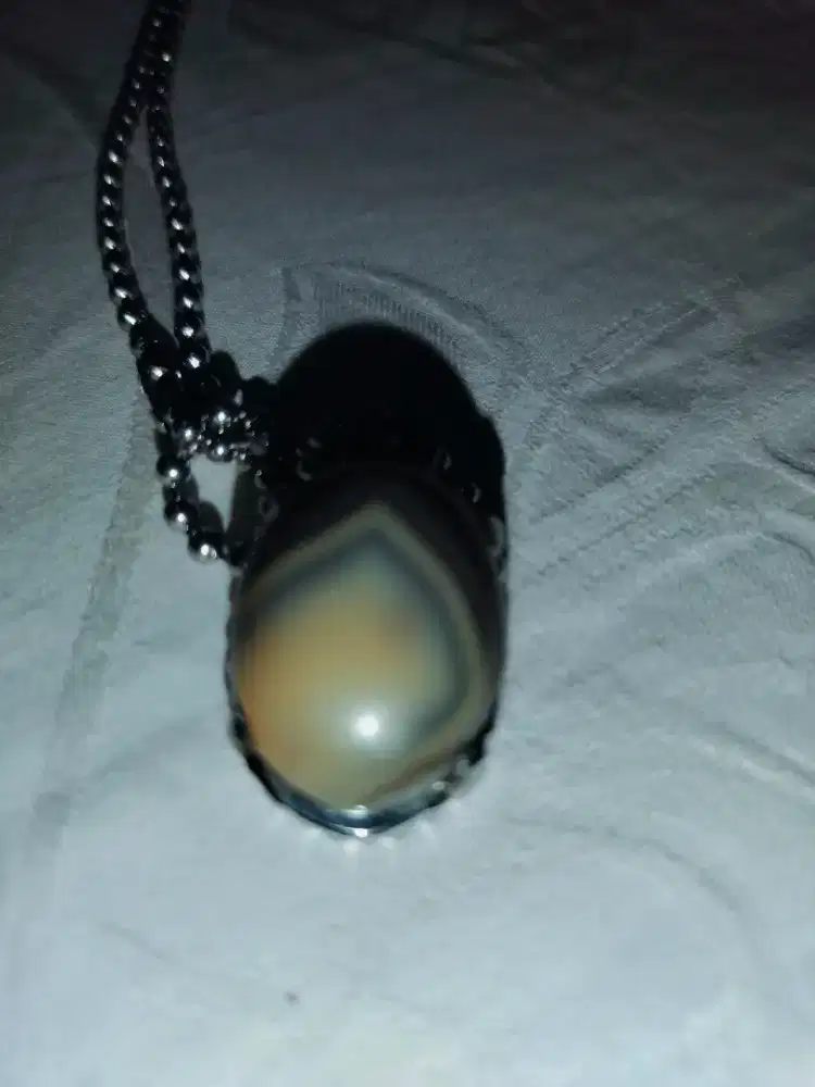 Batu Junjung Derajat & Kantong Semar