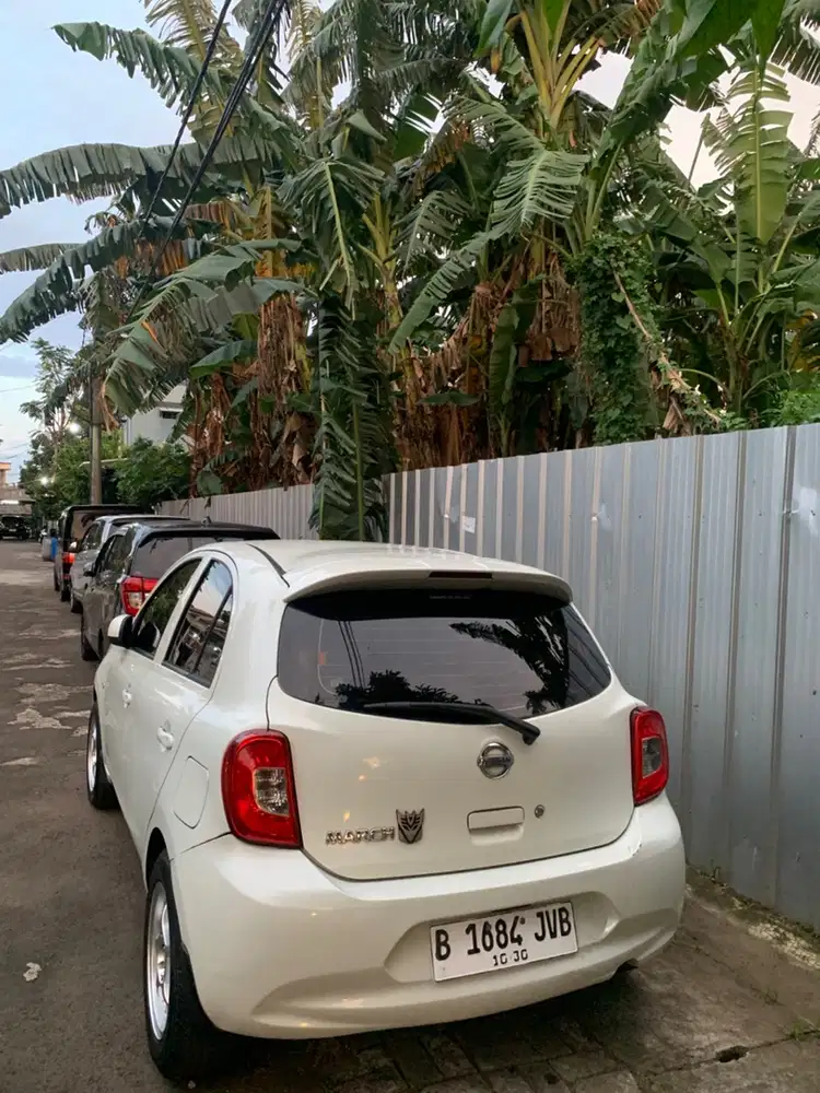 Nissan March 2013 Bensin