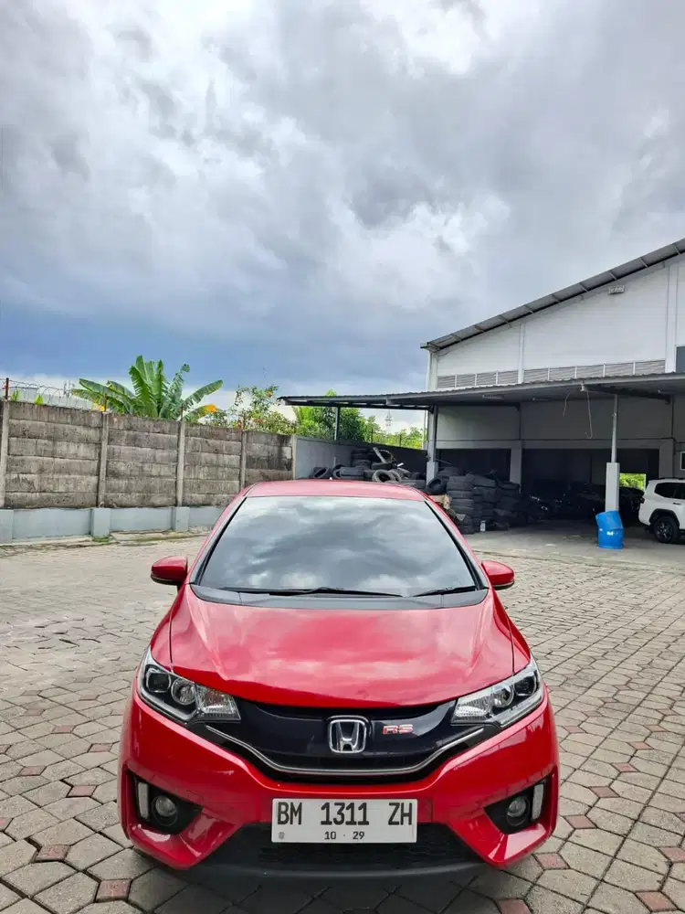 Jazz 2015 RS matic. Km 94rb antik