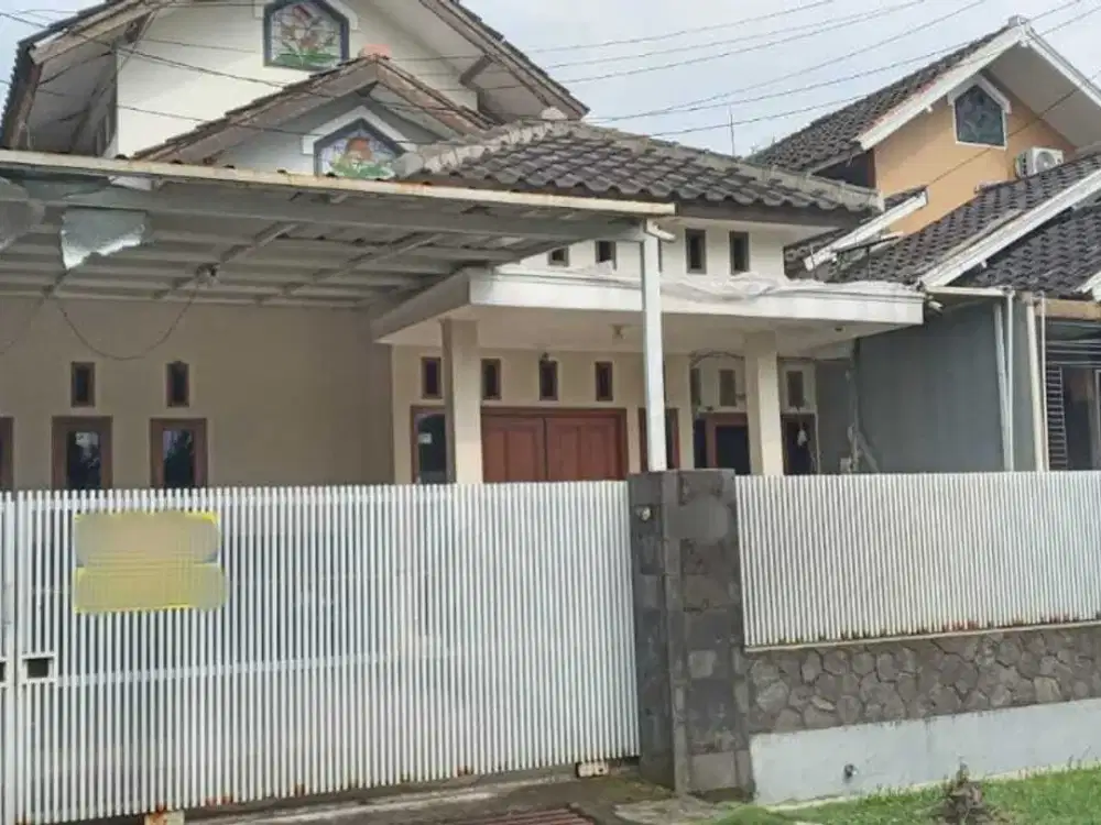 Dijual murah rumah di komplek gading regency