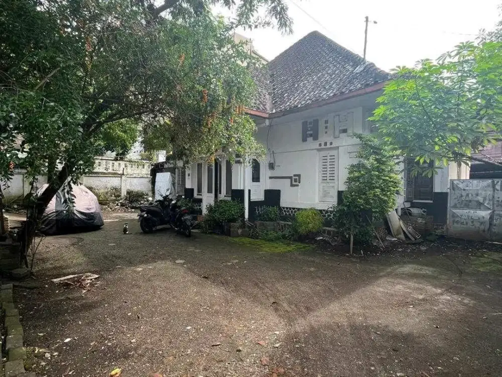 Dijual Cepat Rumah Cocok buat Kost di Kaliurang, Tengah Kota Malang