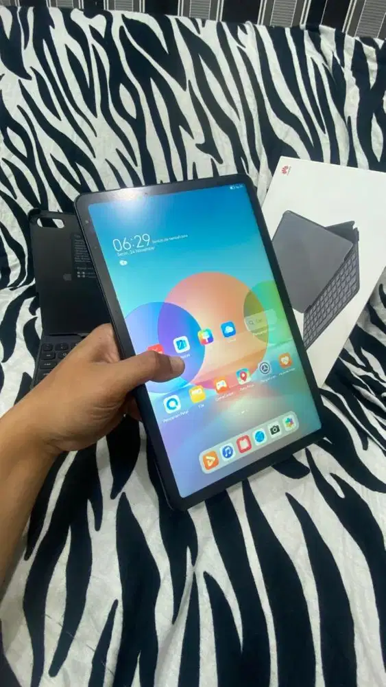 huawei matepad 10.4 4/128 + keyboard