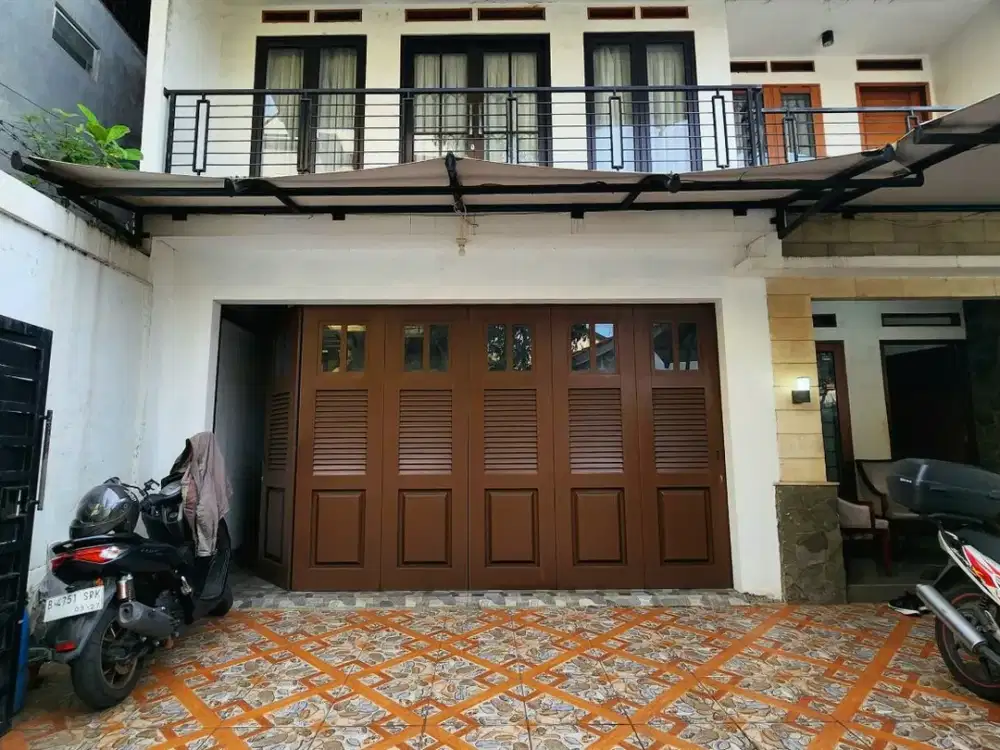 Rumah Siap Huni 2 Lantai di Pondok Pinang – Lokasi Strategis Nempel Pondok Indah, Cocok untuk Hunian / Kost, SHM