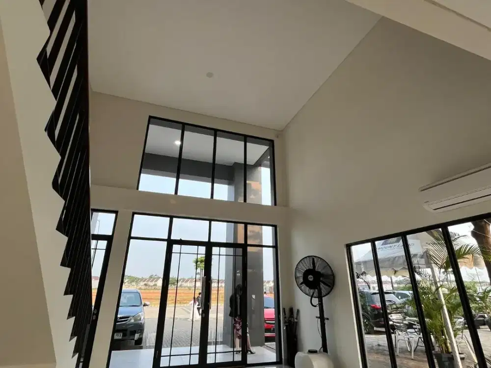 Studiloft Fasad Modern Cantik 3 Lantai di Lokasi Ramai Pengunjung Gading Serpong