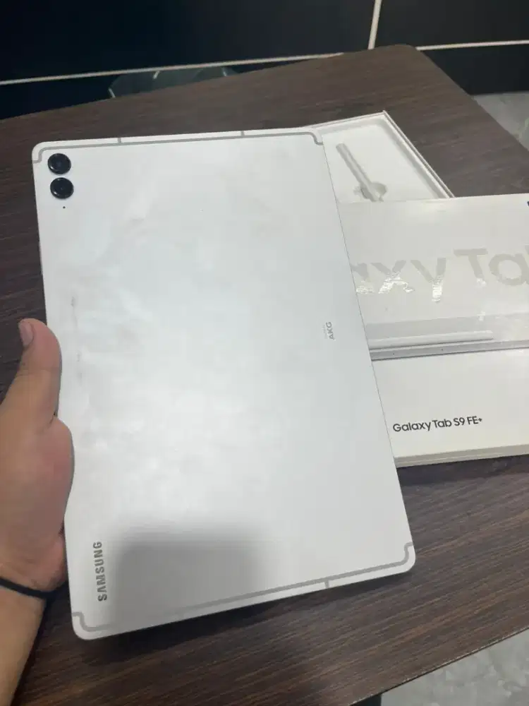 Samsung Galaxy Tab S9 FE+ 8/128GB Fullset