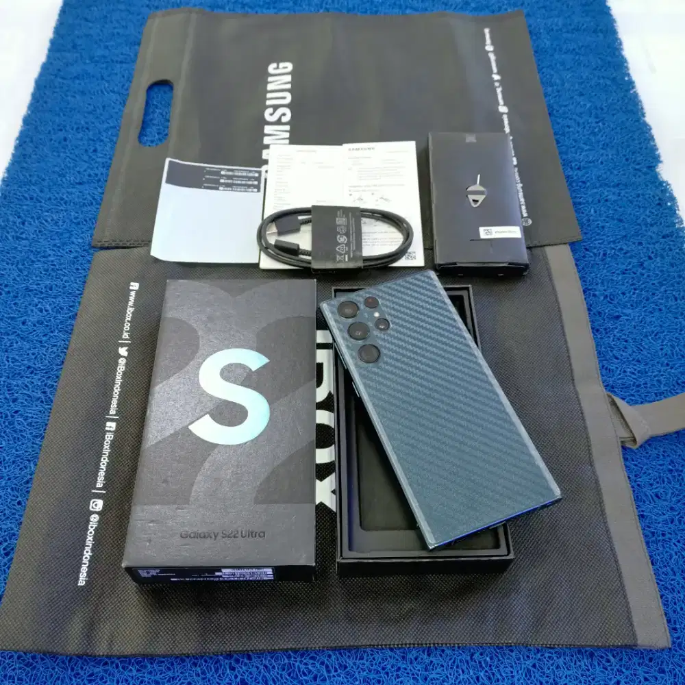 Samsung Galaxy S22 Ultra 8-128gb 99% Mulus terawat Ex grs resmi sein