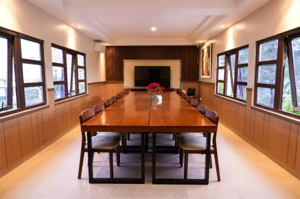 LOKER JUNIOR BARISTA, WAITRESS, STAF DAPUR MERUYA UTARA