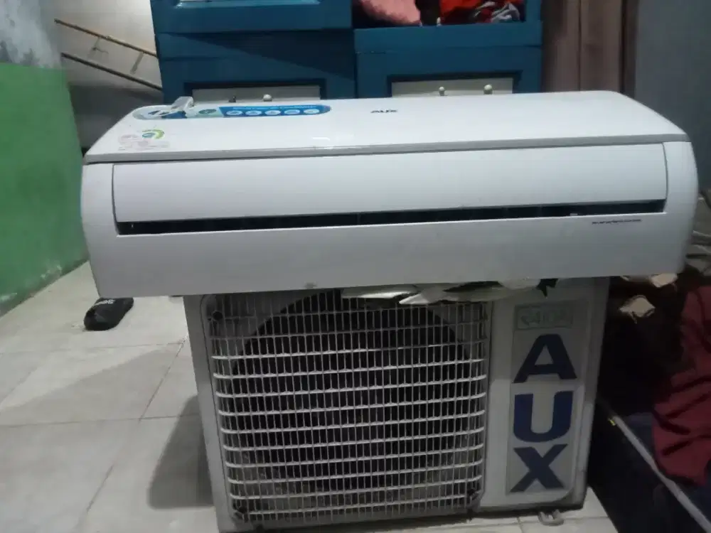 AC seken 1 pk merk Aux