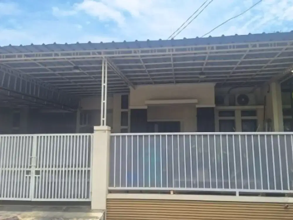 Rumah Minimalis Cantik Full Renov di Cluster Aralia Harapan Indah Bekasi