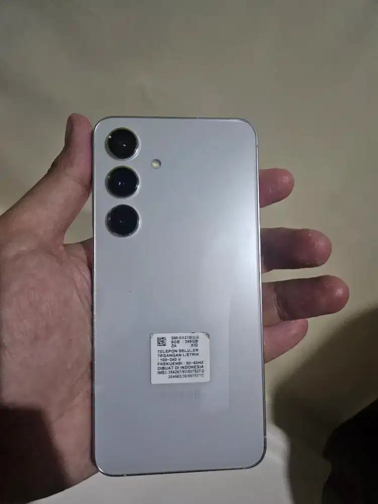 Samsung s24 basic 8/256