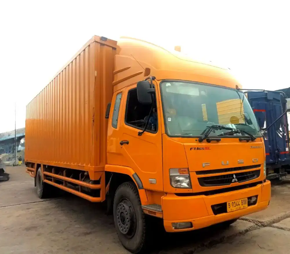 MURAH Mitsubishi fuso engkel super long FM65SL box besi 2023 bok