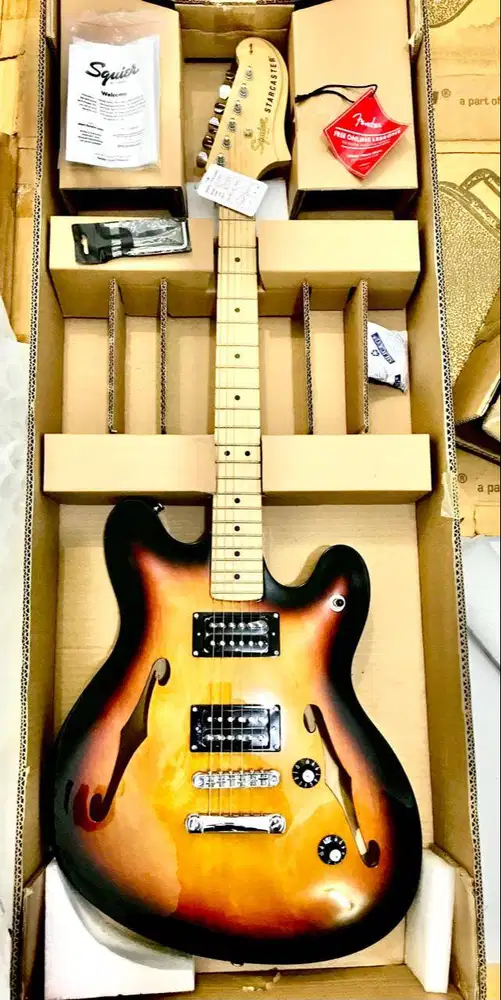 gitar Squier by Fender