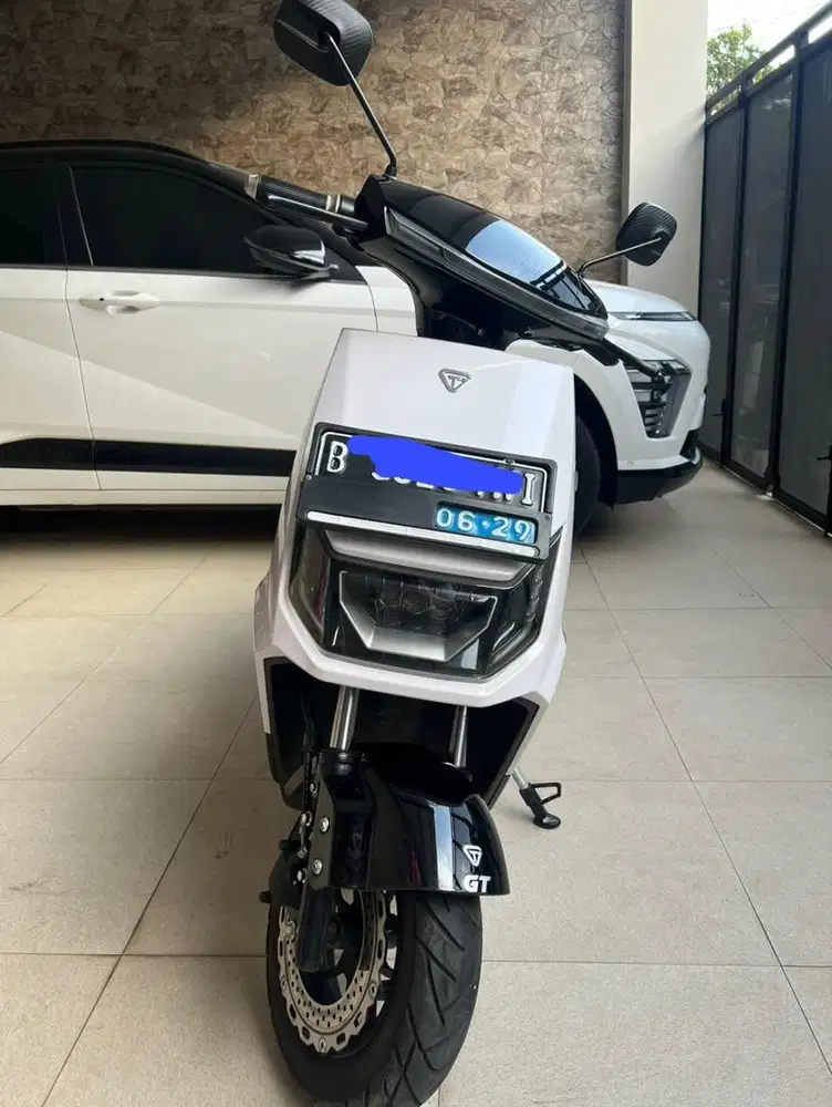 Motor Listrik Greentech Hurricane Low KM