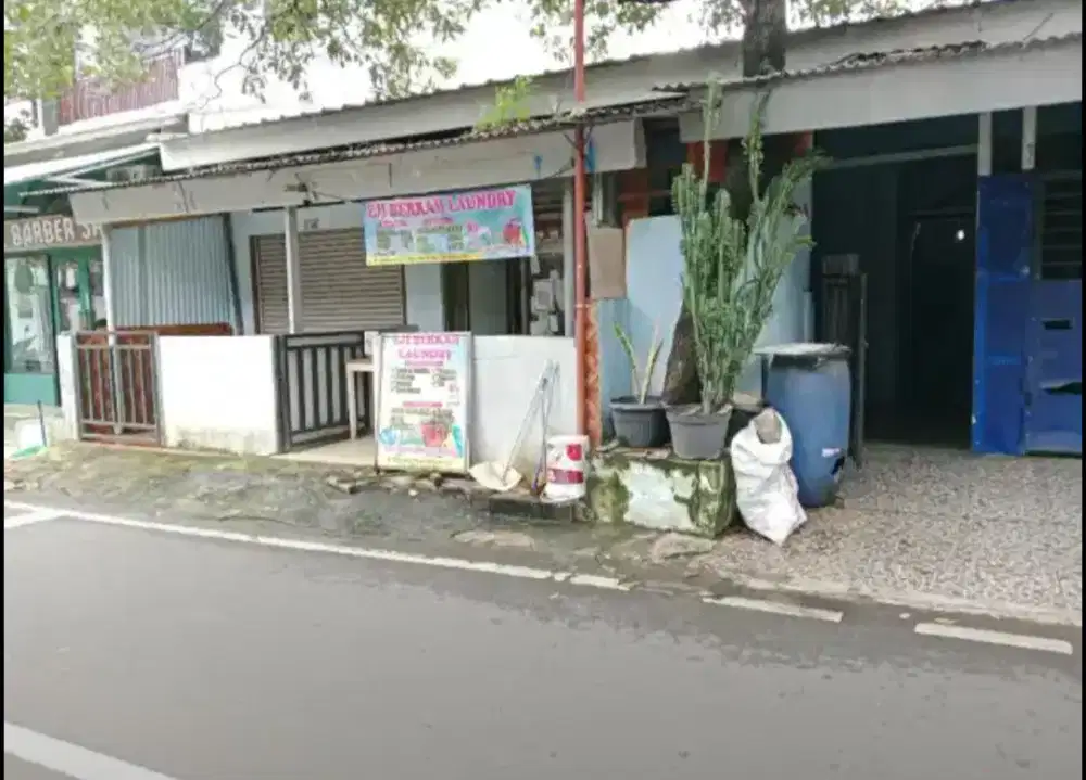 RUMAH USAHA DI JL. RAYA RAWAMANGUN