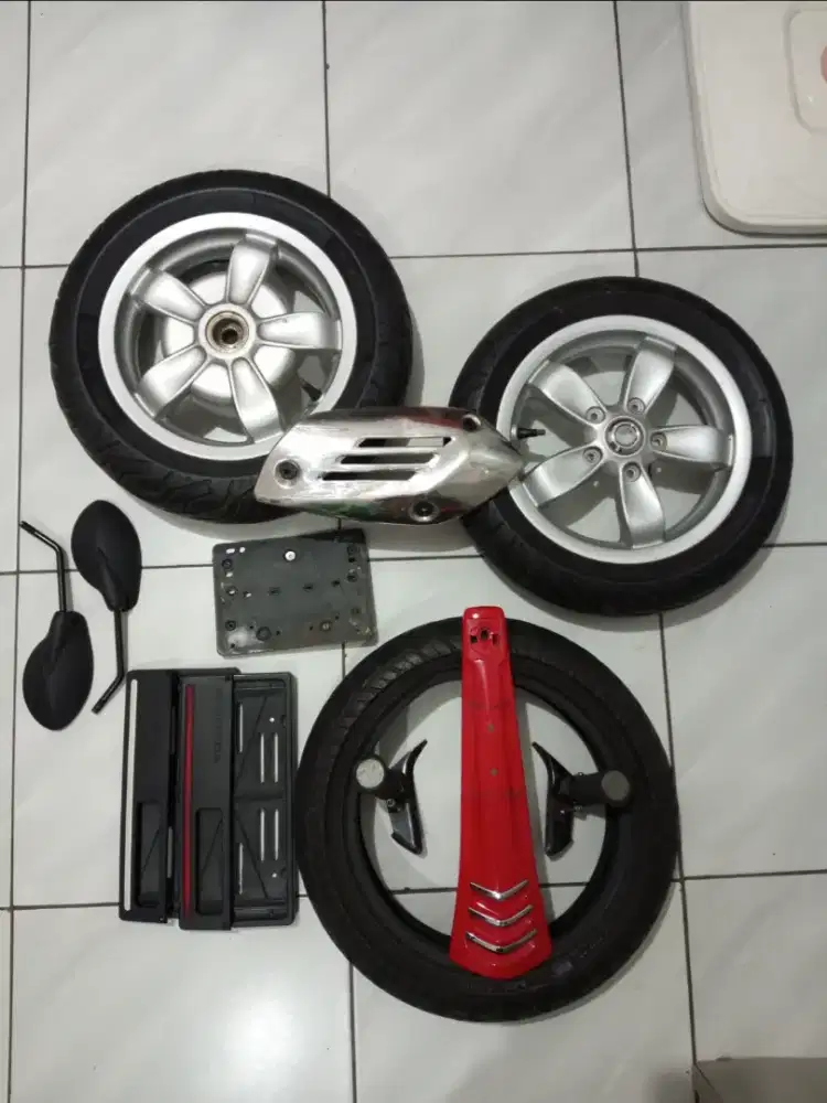 Ban motor vespa matic