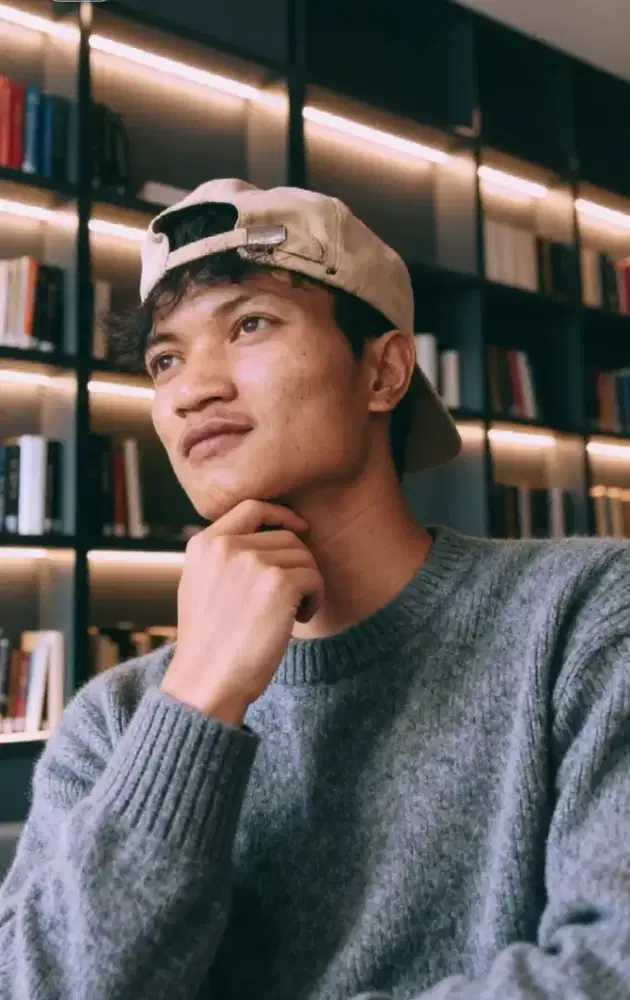 Cari kerjaan apa aja yg penting kerja