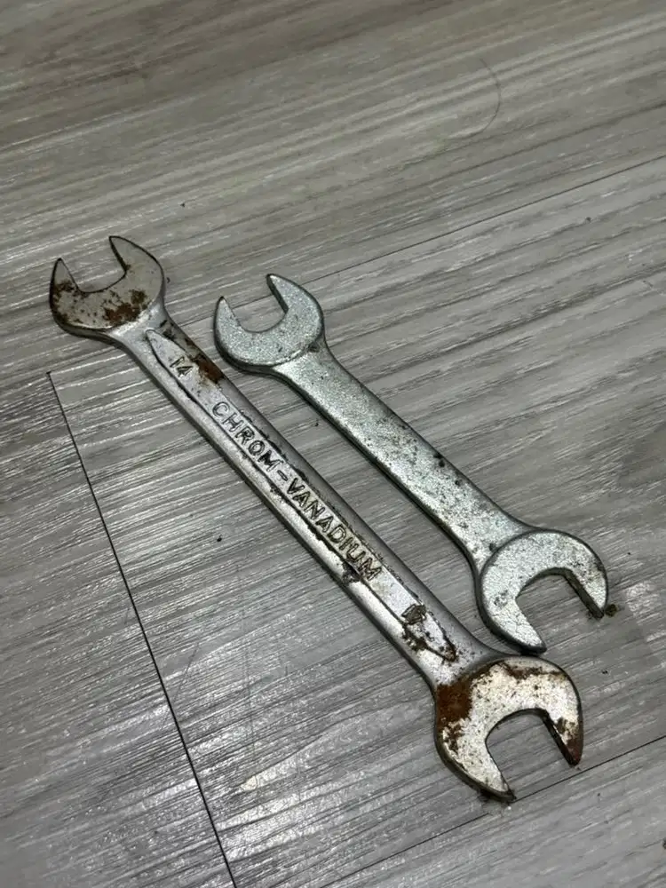 Kunci untuk bukaan mesin