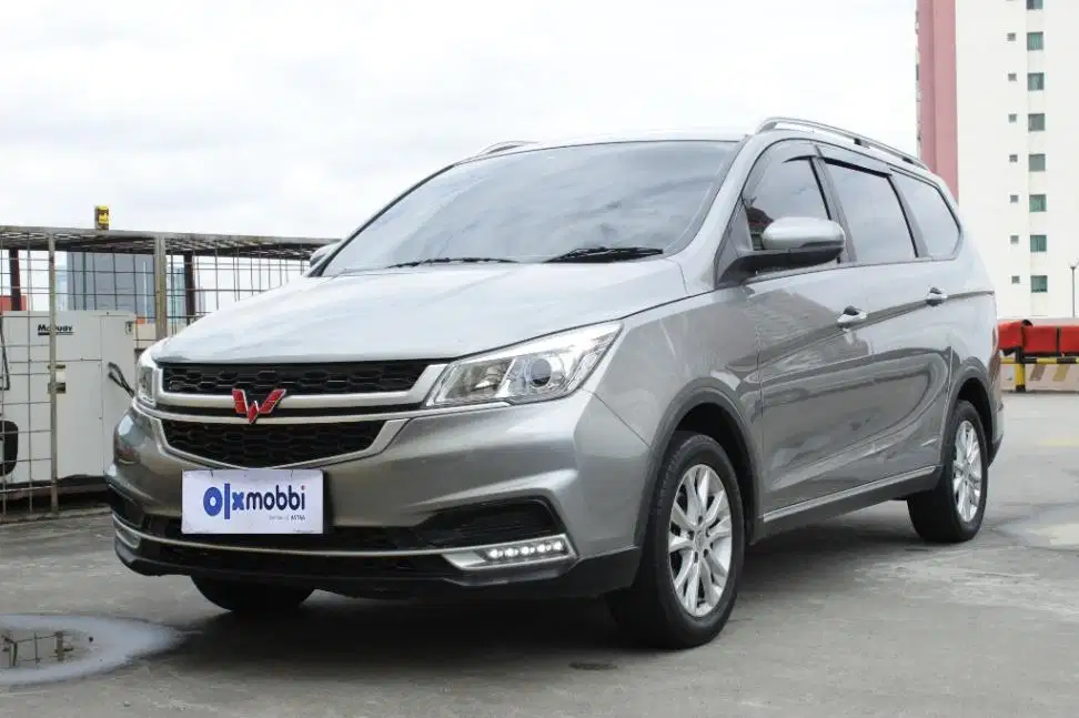 TDP 6,JT Wuling Cortez 1.5S T Lux Bensin-AT Hitam 2020