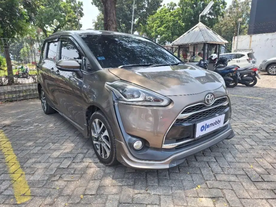 LOW DP Toyota Sienta 1.5 Q Bensin-AT 2016 JGY
