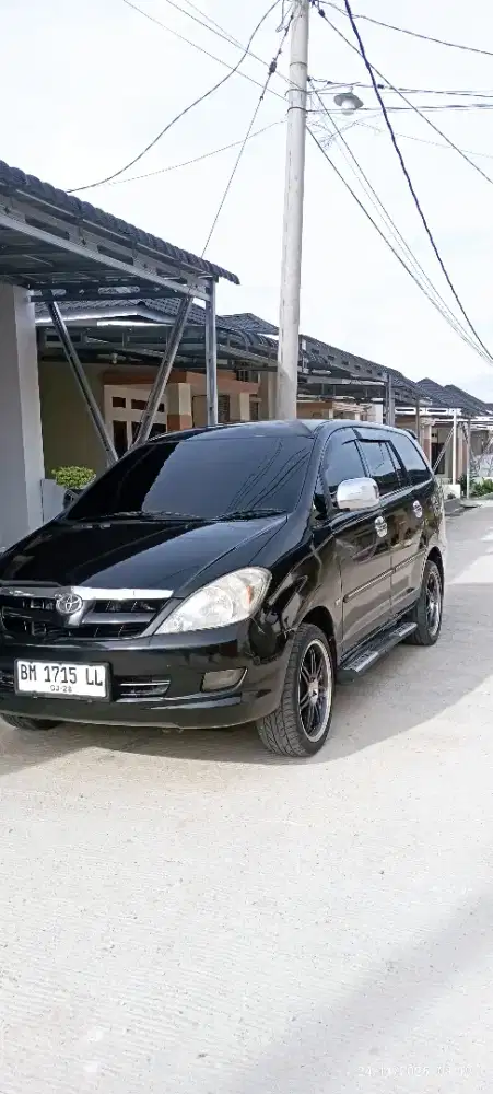 Toyota inova 2005 G /MT pertalite
