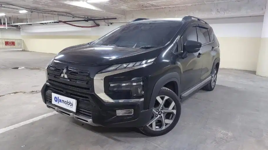 TDP 11JT Mitsubishi Xpander 1.5 Cross Premium Package Bensin-AT 2021